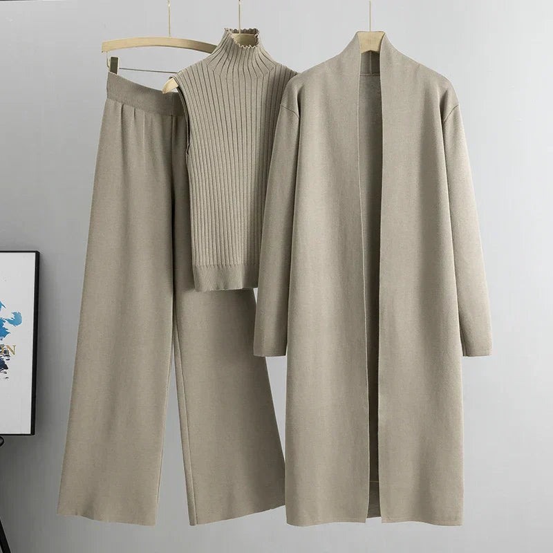 Dames Driedelige Gebreide Set - Gilet, Top en Broek met Ribstructuur